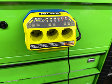 RYOBI Charger FVCH01 Magnetic Mount
