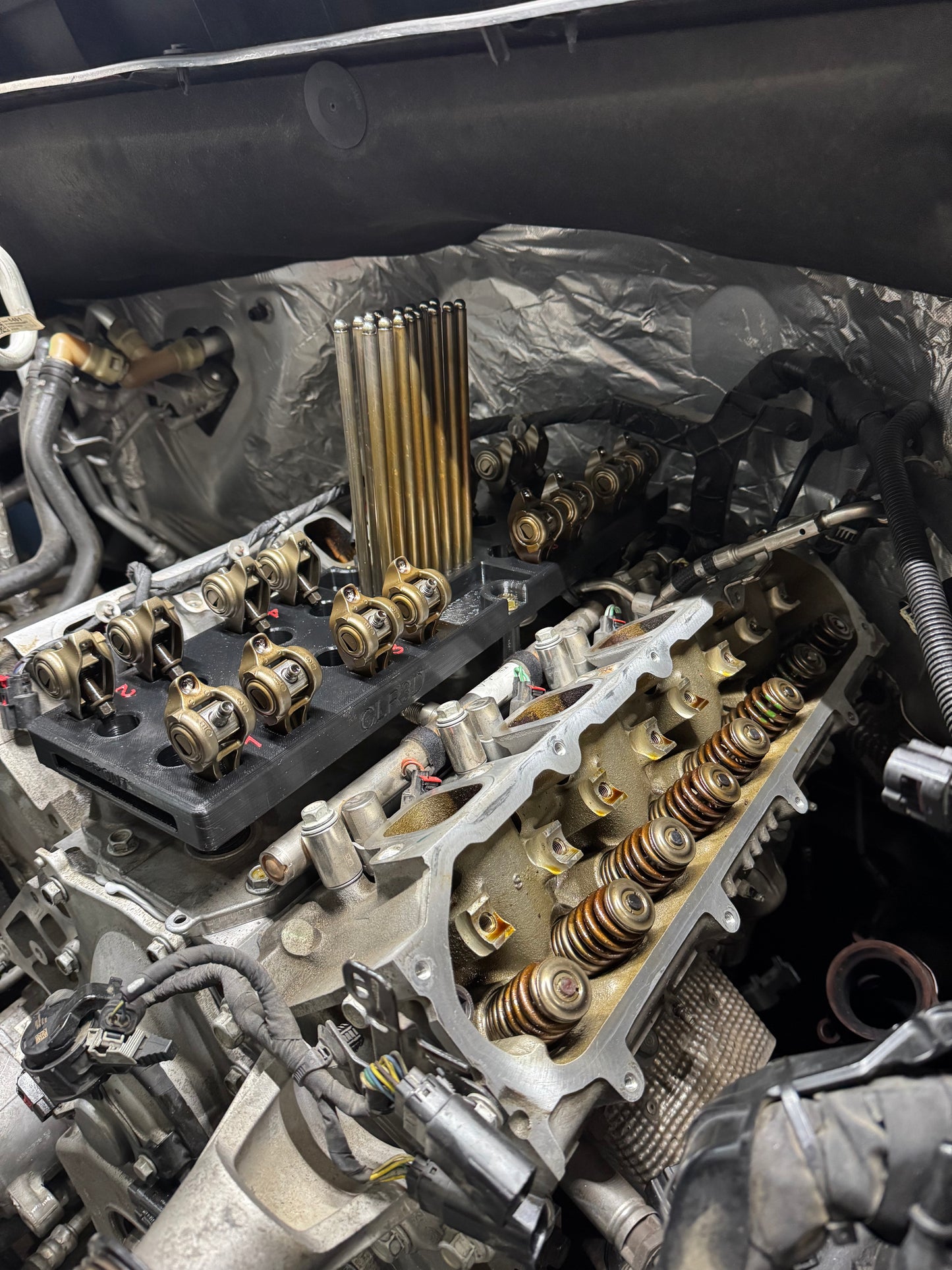 LT Valley Valvetrain Tray
