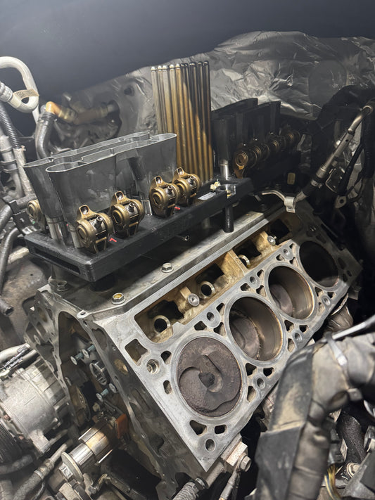 LT Valley Valvetrain Tray