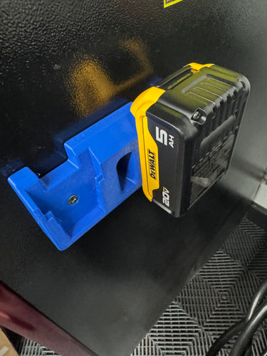 Magnetic Dewalt 20v Battery Holder