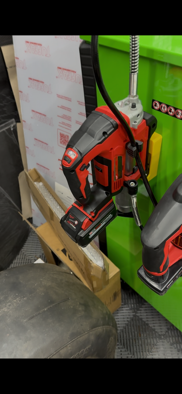 M18 Milwaukee Grease Gun Holder (Choose Mount)