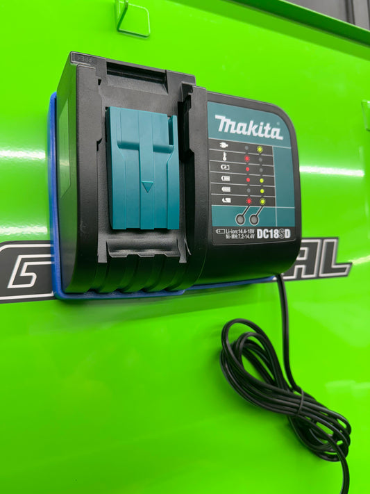 Makita DC18SD Magnetic Charger Mount