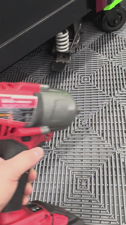 Milwaukee M18 12.0 FORGE Magnetic Battery Cover